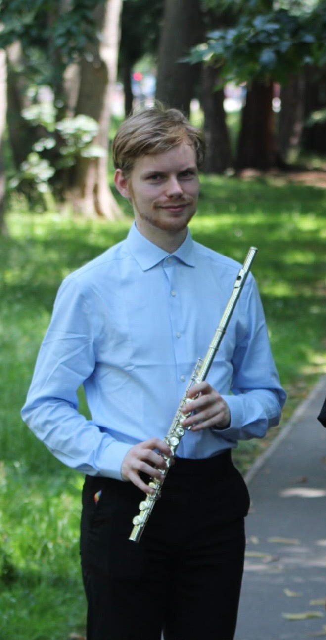 Pandura Winds performing
